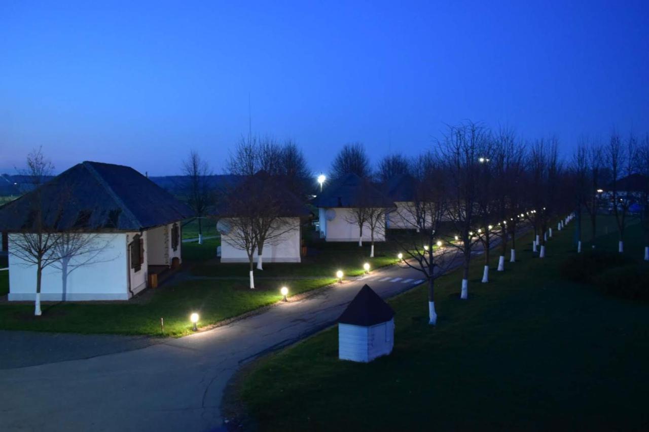 Bereg Holiday Park Svetlogorskoye Exterior photo
